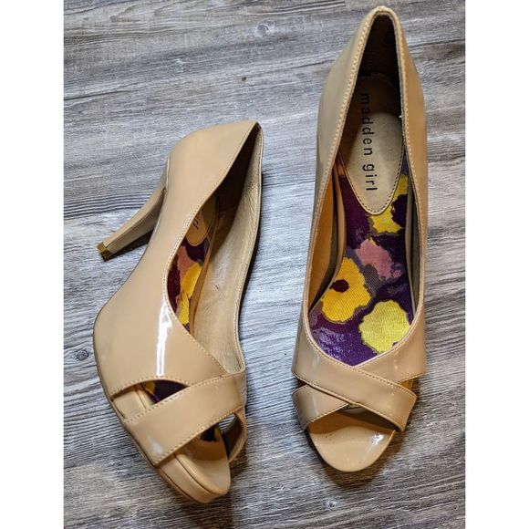 Madden Girl Nude Peep Toe Pumps Size 7.5 - Picture 2 of 9
